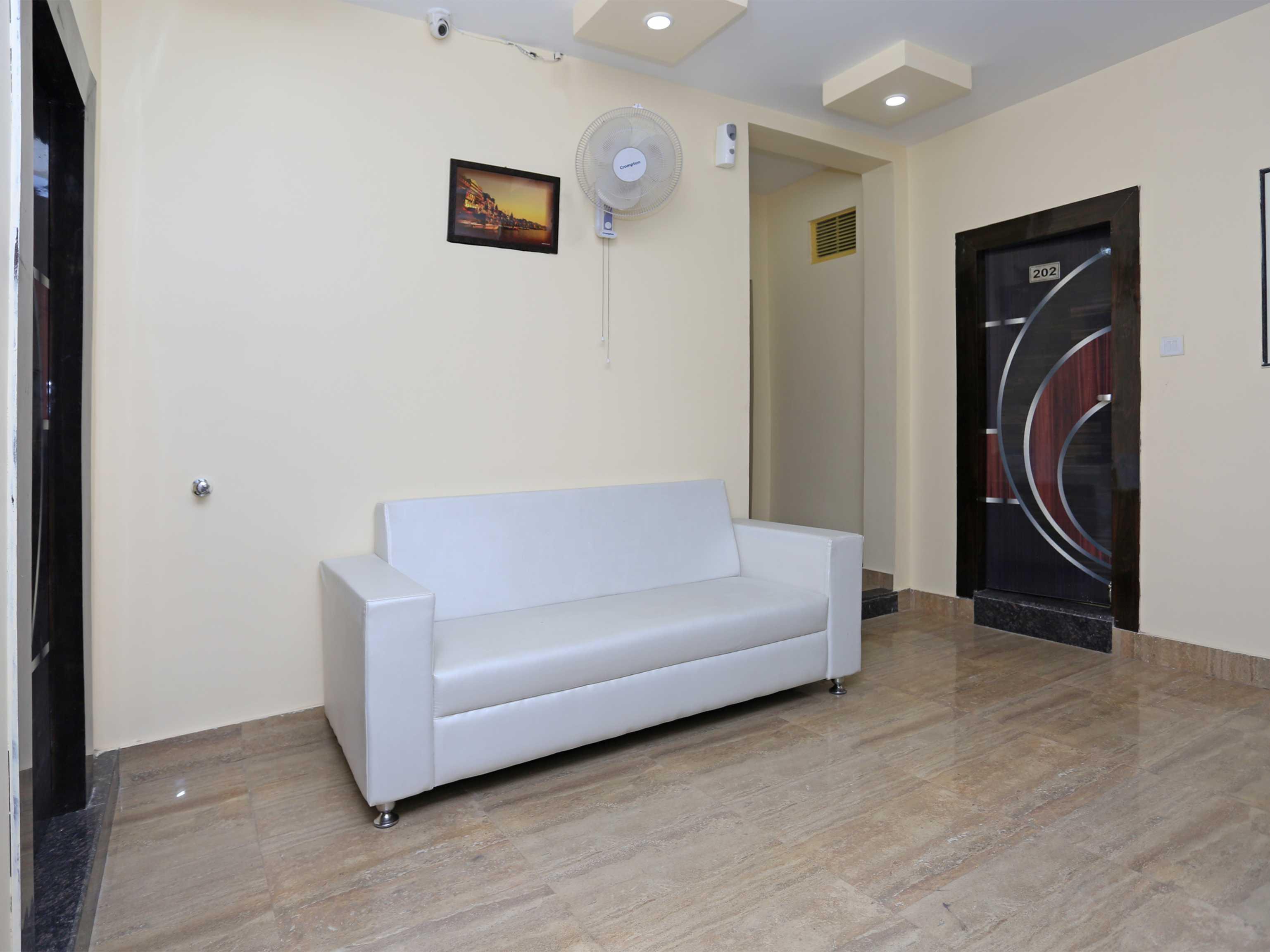 OYO 15530 Hotel G S Residency Varanasi Exterior foto