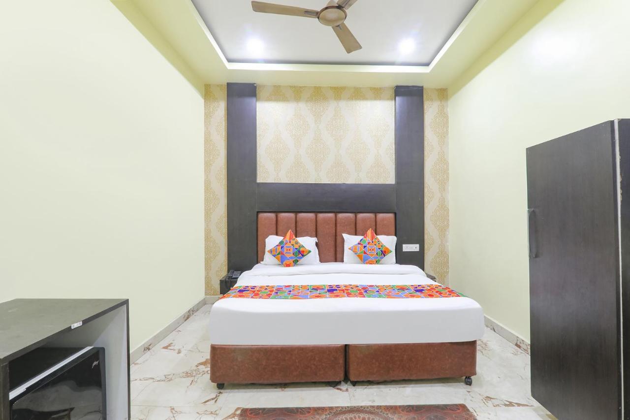 OYO 15530 Hotel G S Residency Varanasi Exterior foto